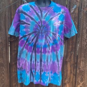 Men tie dye handmade t-shirt